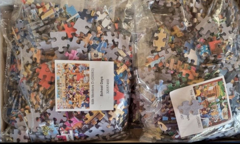 School Days - Gibsons puzzle collectible [Barcode 5012269050639] - Main Image 4