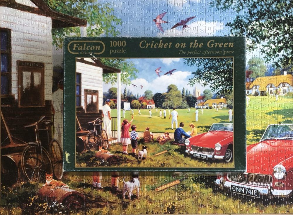 Cricket on The Green (The Perfect Afternoon Game) - Falcon de luxe puzzle collectible [Barcode 8710126157114] - Main Image 4
