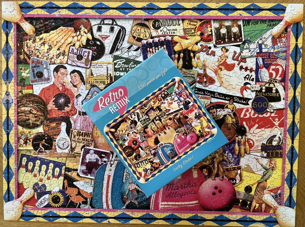 Lucky Strike! Retro Remix - Ceaco puzzle collectible [Barcode 021081023542] - Main Image 4