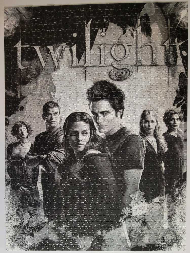 Bella & The Cullens - Neca puzzle collectible [Barcode 634482204245] - Main Image 2
