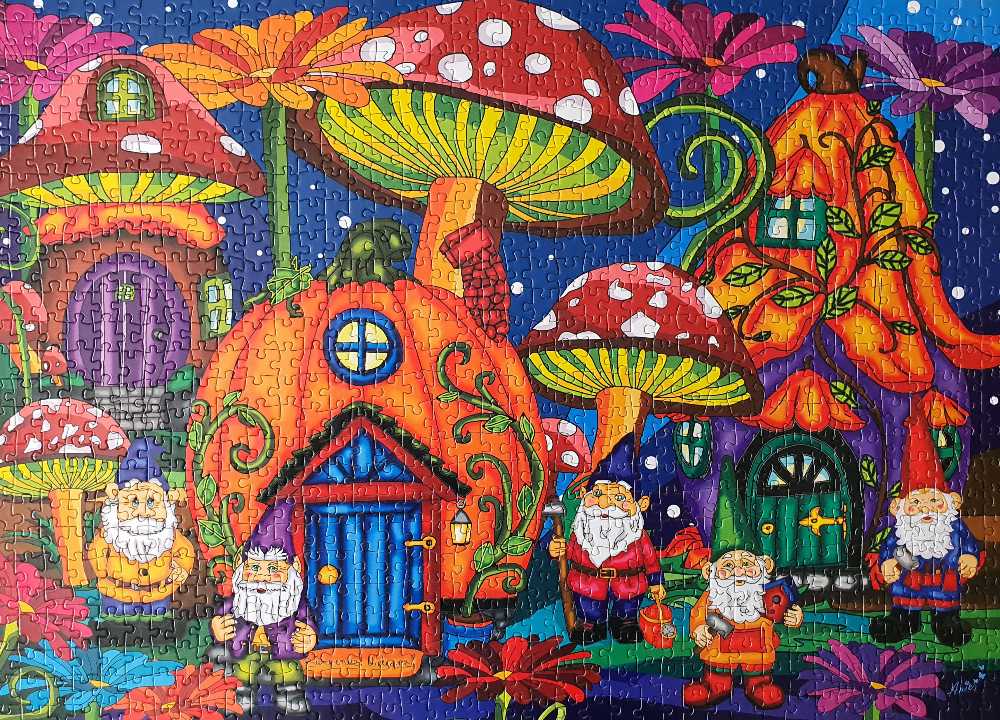 Hiding In My Garden - JaCaRou puzzle collectible - Main Image 2