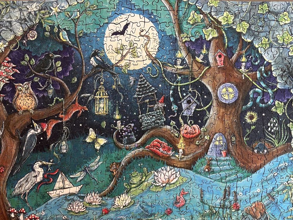 Fantasy Forest - Ravensburger puzzle collectible [Barcode 4005556175161] - Main Image 3