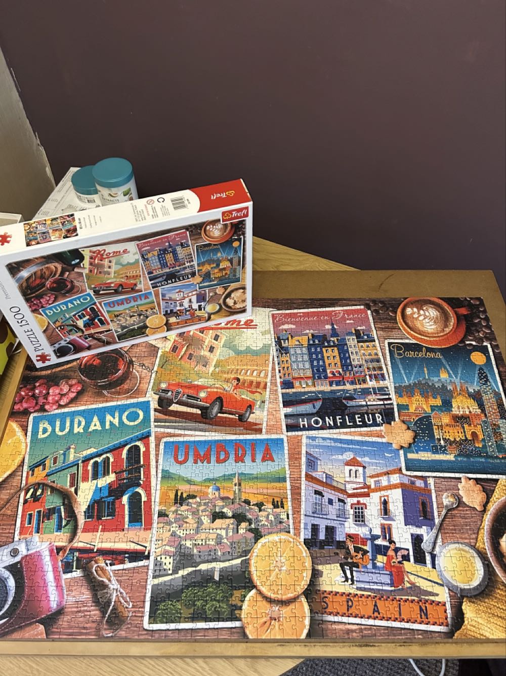 Travelling Around Europe - Trefl puzzle collectible [Barcode 5900511261998] - Main Image 2