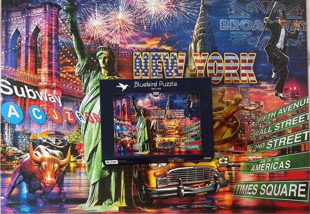 New York - Bluebird Puzzle puzzle collectible [Barcode 3663384701498] - Main Image 2