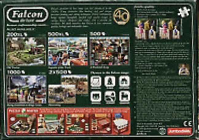 A Weekend Away - Falcon de luxe puzzle collectible [Barcode 8710126111543] - Main Image 4