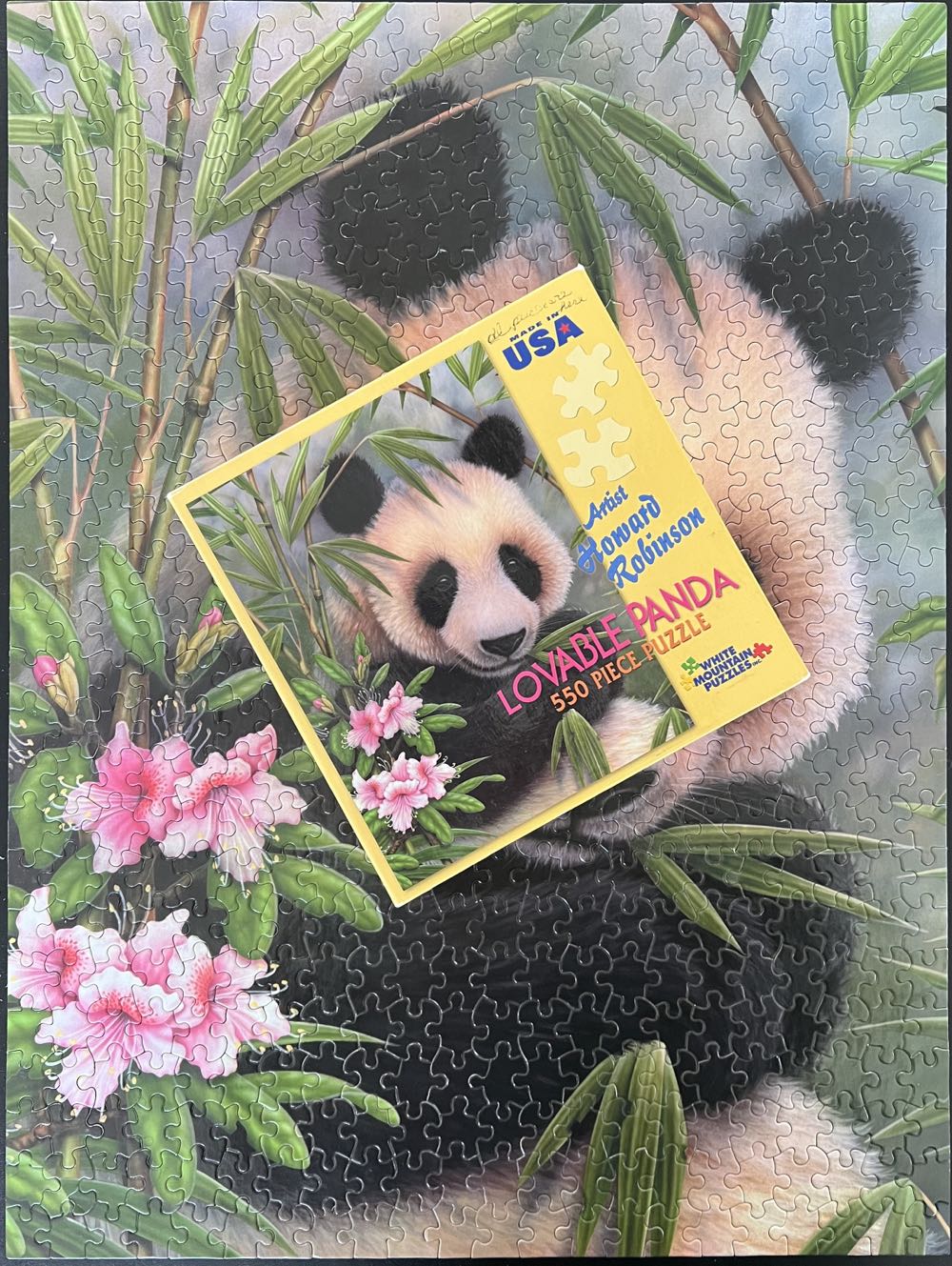 Lovable Panda Giving Away Color Off A Tab - White Mountain puzzle collectible [Barcode 724819250523] - Main Image 4