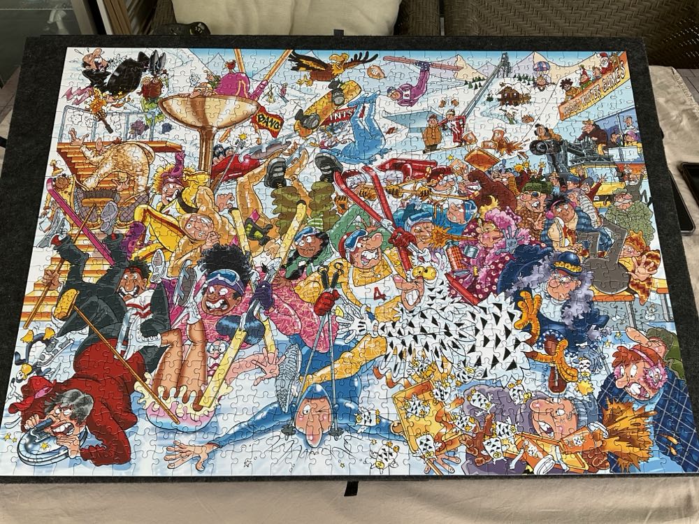 Mystery #22 Wasgij Winter Games - Wasgij puzzle collectible [Barcode 9414131774753] - Main Image 3