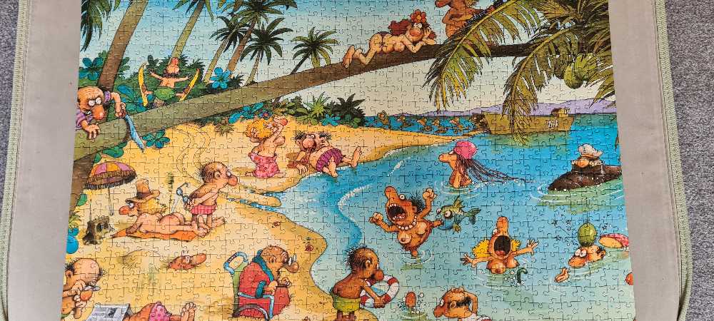 Beachies  - Heye 🇩🇪 puzzle collectible [Barcode 4001689255213] - Main Image 2