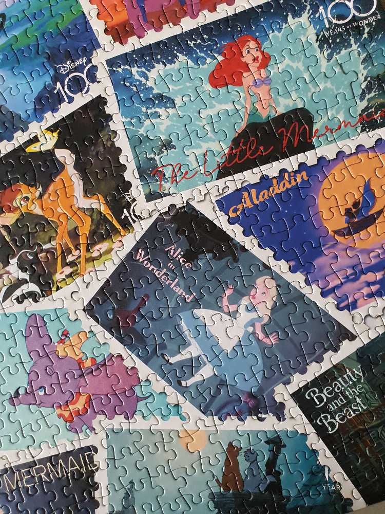 Disney Stamps Collection - Trefl puzzle collectible [Barcode 5900511107609] - Main Image 3