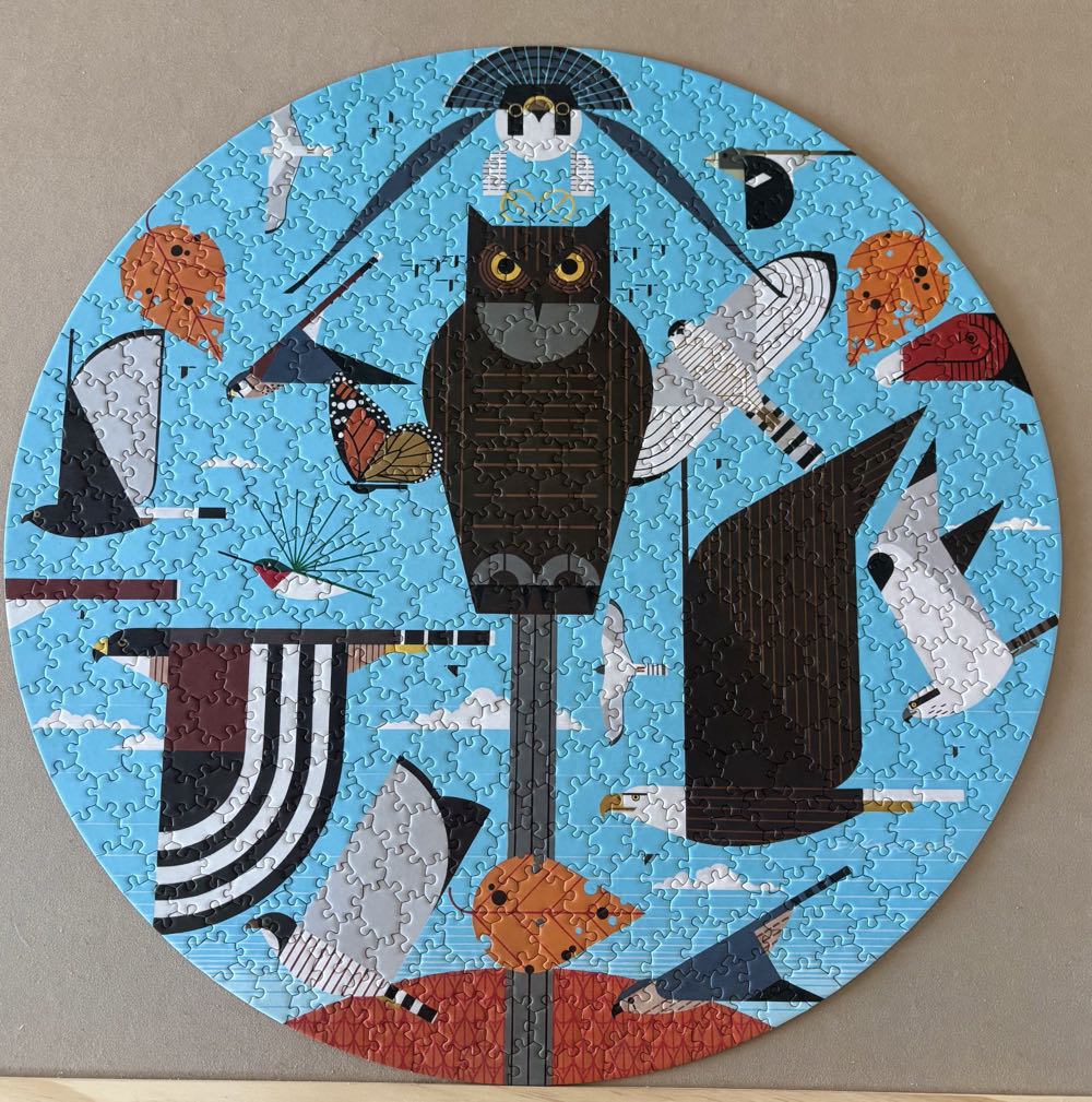 Hawk Mountain - Pomegranate 🇺🇸 puzzle collectible [Barcode 9781087506937] - Main Image 4