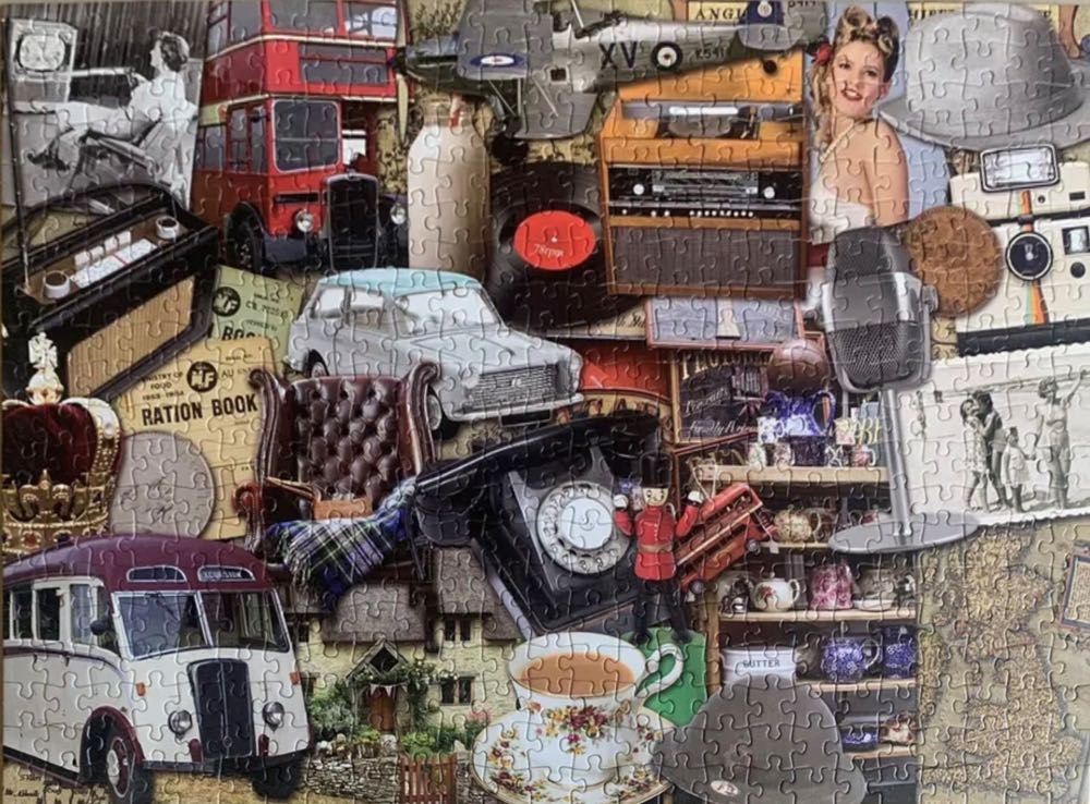 Best Of British 2 Memorabilia (€7,50) - Falcon de luxe puzzle collectible [Barcode 8710126110126] - Main Image 3