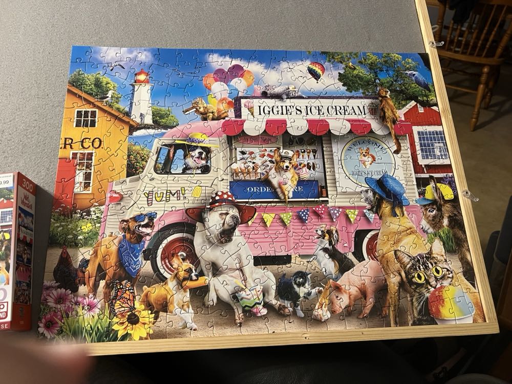 Iggie’s Ice Cream - MasterPieces puzzle collectible [Barcode 705988323058] - Main Image 2