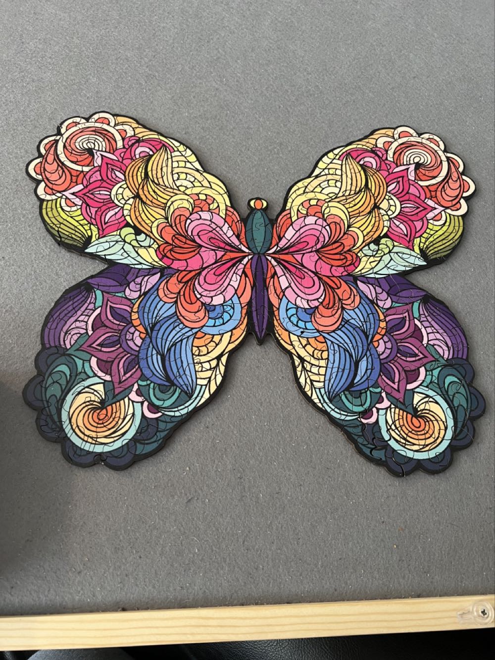Colorful Butterfly - Wooden Puzzles puzzle collectible [Barcode 92557237104] - Main Image 2