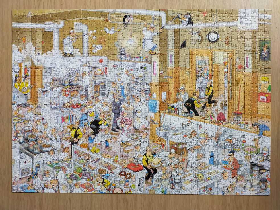 Jan van Haasteren. De Keuken  - Jumbo puzzle collectible - Main Image 2