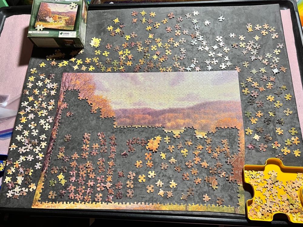 Saturday In October - Karmin International puzzle collectible [Barcode 756621214752] - Main Image 3