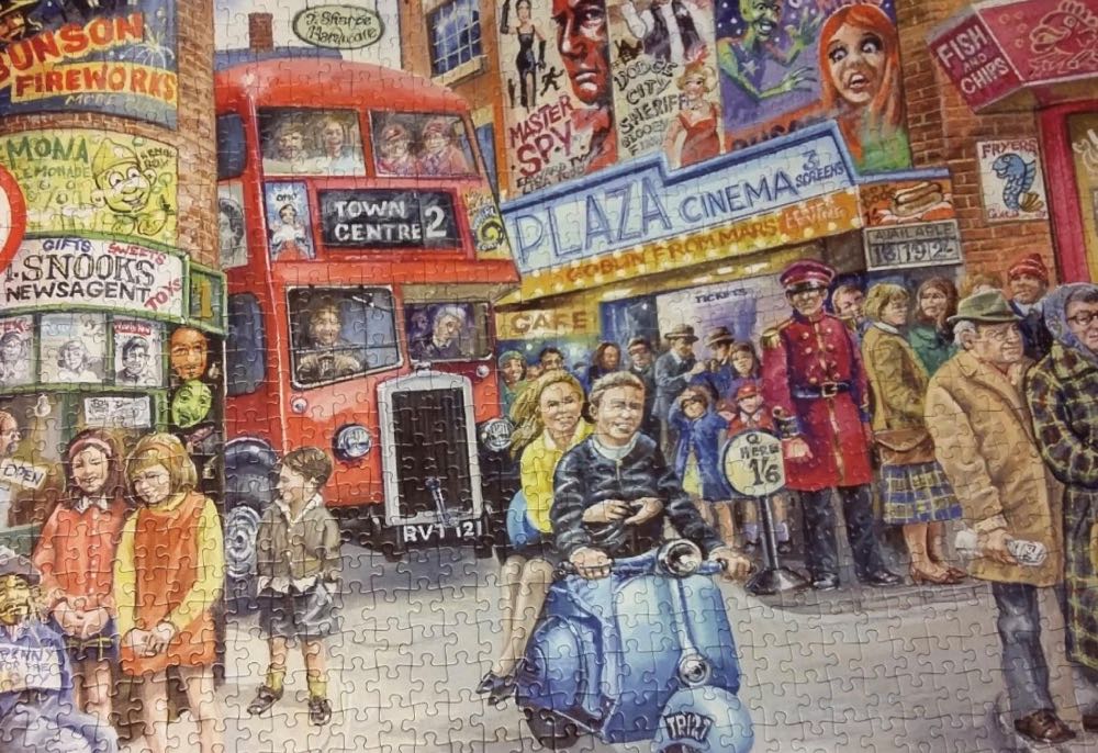 Life In The City - Falcon de luxe puzzle collectible [Barcode 8710126110904] - Main Image 3