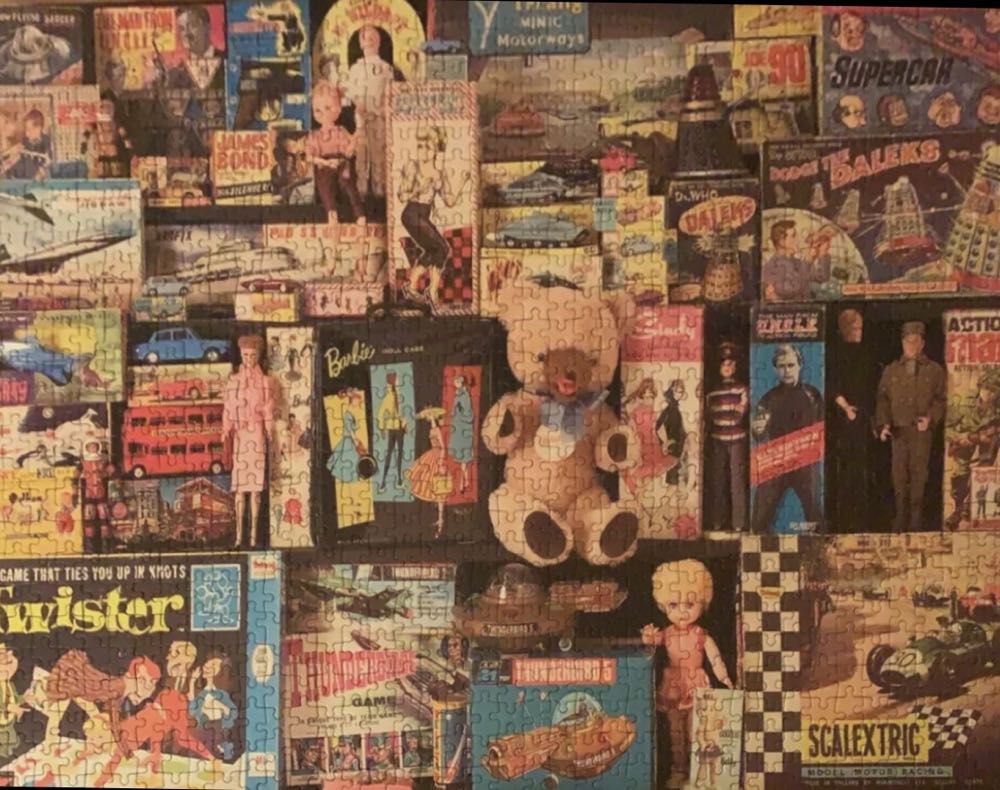 Toy Box Memories 1960 - Gibsons puzzle collectible - Main Image 3