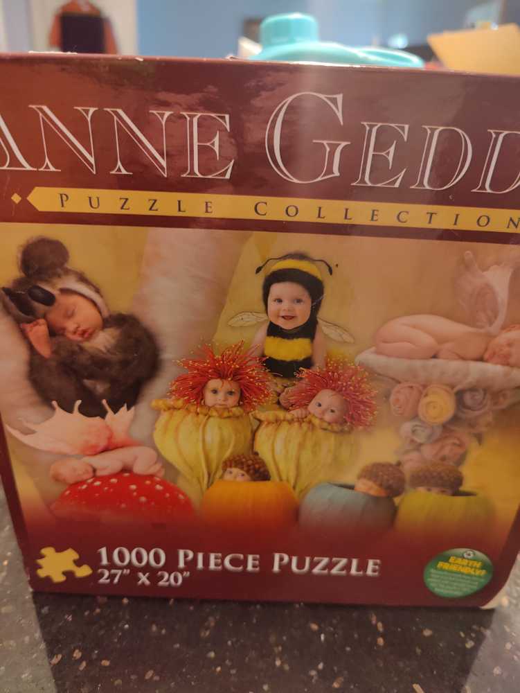 Anne Geddes Puzzle Collection: ”poppy Babies Maddison 5 Months And Bede 7 Months” Piece Puzzle - Karmin International puzzle collectible [Barcode 773392077027] - Main Image 2