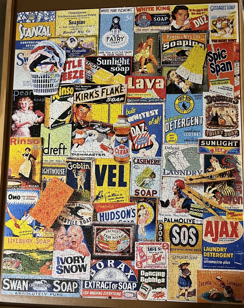 Squeaky Clean - White Mountain 🇺🇸 puzzle collectible [Barcode 724819256587] - Main Image 2