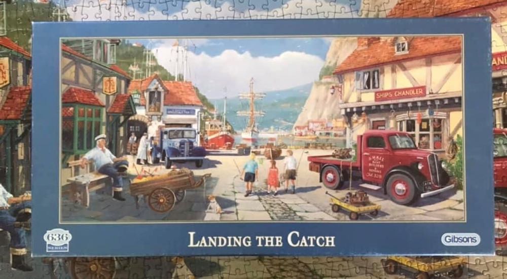 Landing the Catch - Gibsons puzzle collectible [Barcode 5012269040067] - Main Image 4