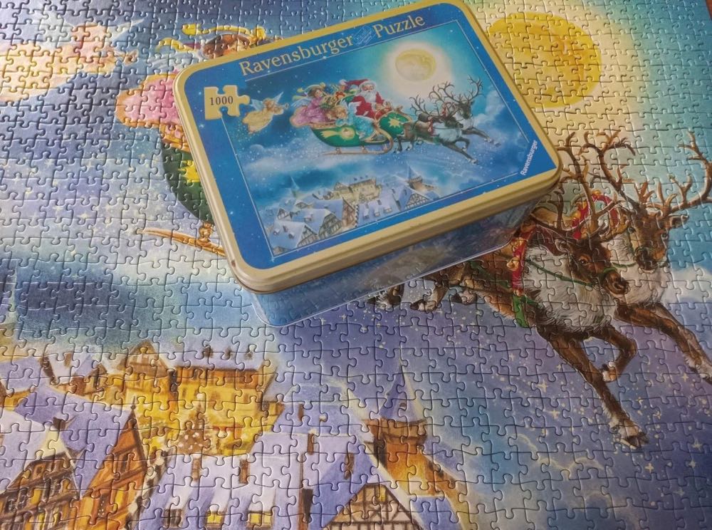 Jolly Sleigh Ride - Ravensburger puzzle collectible - Main Image 4