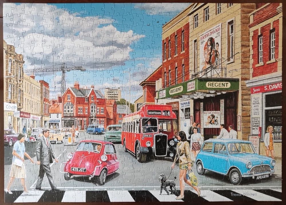 Outside the Regent - Gibsons puzzle collectible - Main Image 3