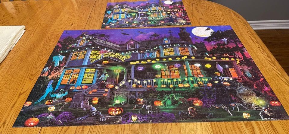 Mystery Happy Halloween - Buffalo puzzle collectible - Main Image 2
