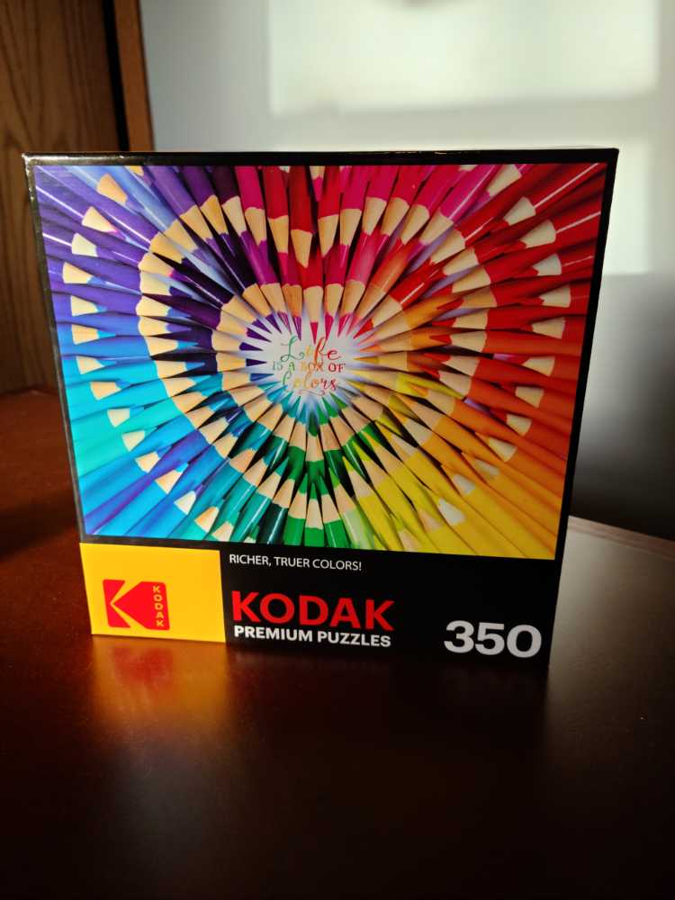 Life Is A Box Of Colors - Kodak puzzle collectible [Barcode 4895145424882] - Main Image 1