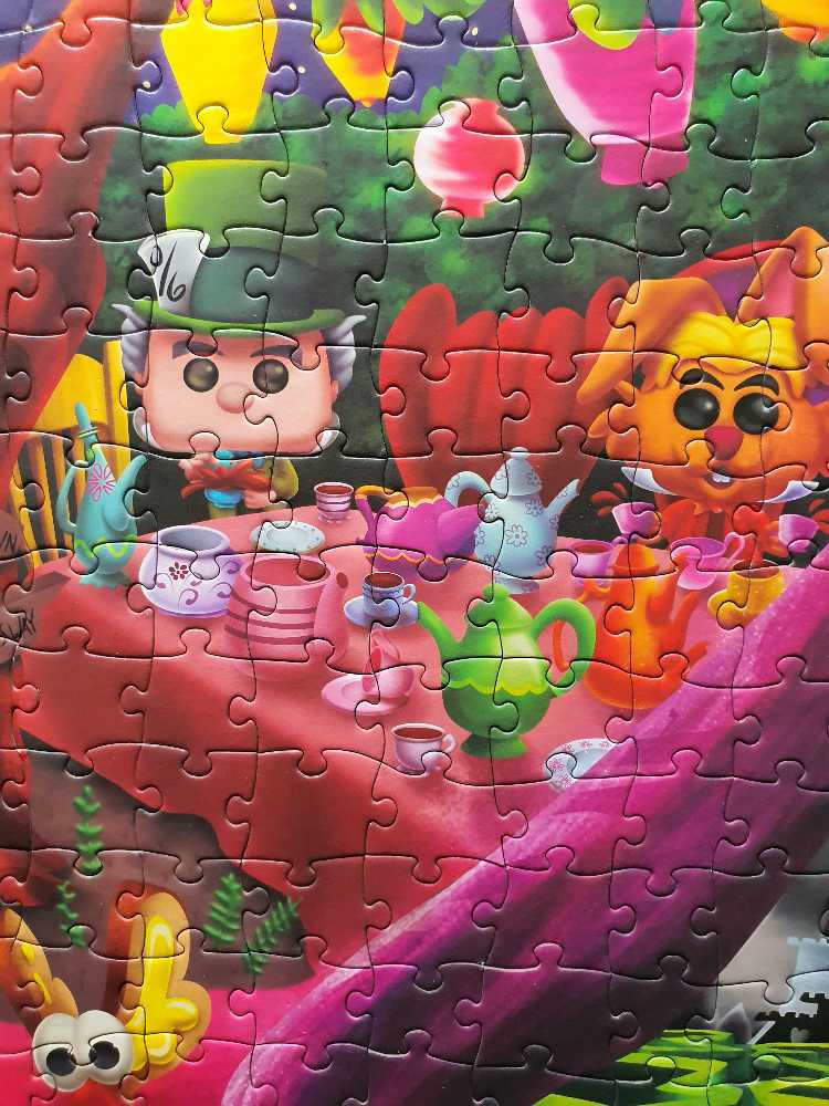 Funko Alice In Wonderland - Funko puzzle collectible [Barcode 889698721653] - Main Image 4