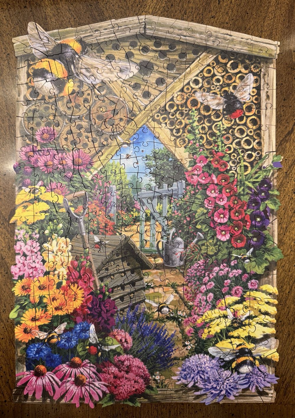 Bee & Bee - Wentworth Wooden Puzzles 🇬🇧 puzzle collectible [Barcode 6050265369637] - Main Image 2