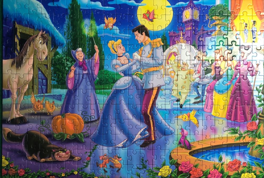 Cinderella Fluorecent - Clementoni puzzle collectible - Main Image 3