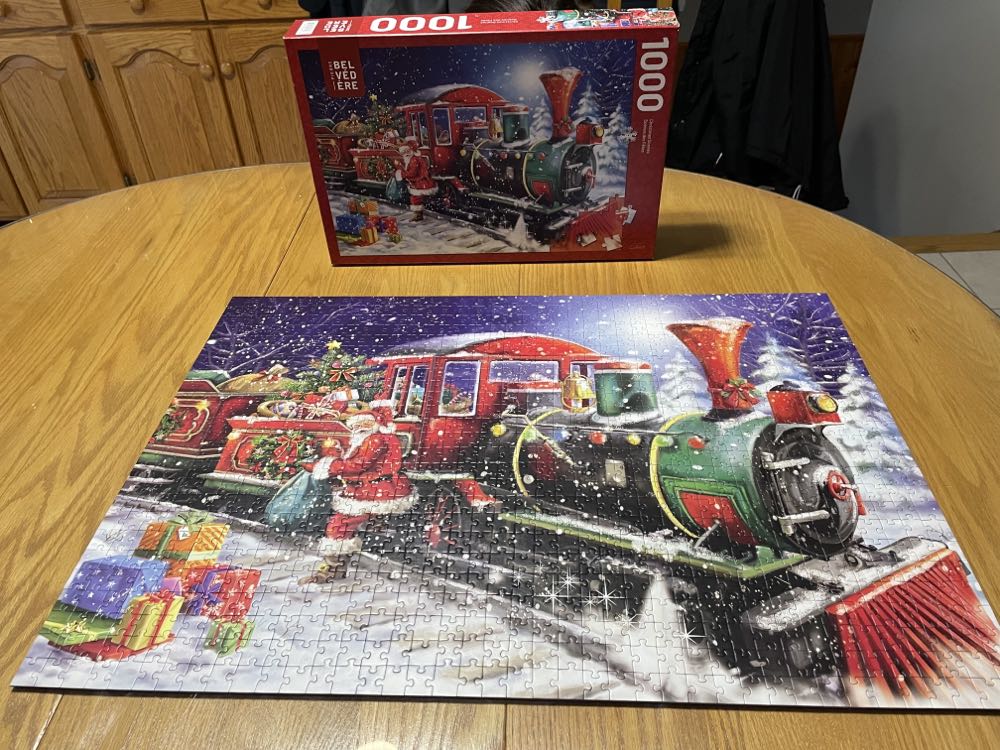 Santa’s Train - Trefl puzzle collectible [Barcode 061152643606] - Main Image 3