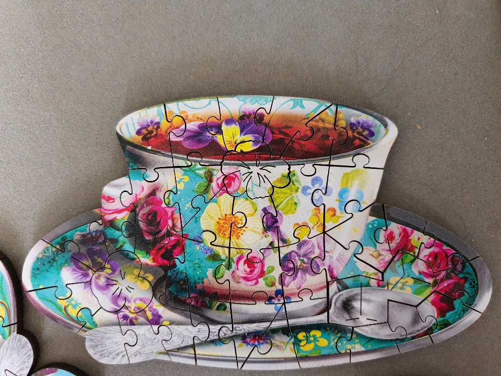 Tea For Two - Wentworth puzzle collectible - Main Image 3