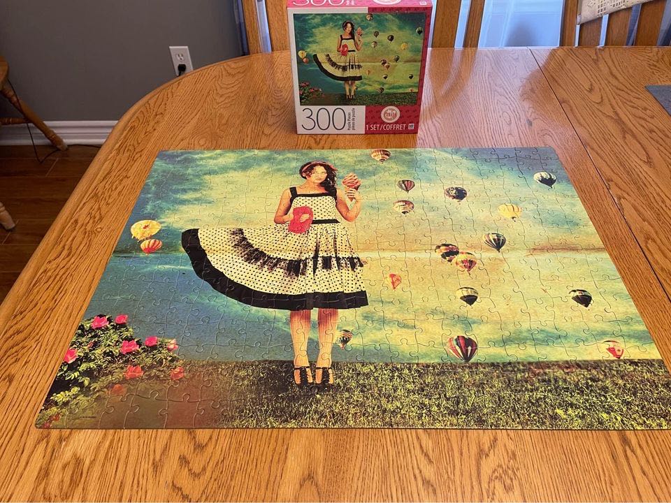 Woman With Balloons - MB Puzzle puzzle collectible - Main Image 2