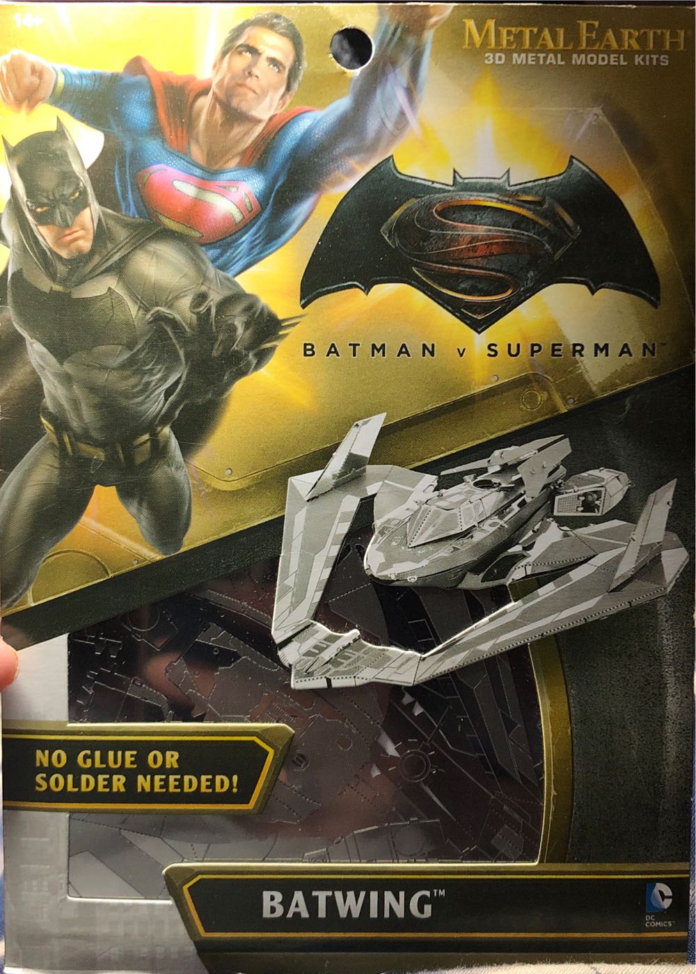 Batman V Superman Batwing 3d Metal Model Kit - Metal Earth puzzle collectible [Barcode 032309013764] - Main Image 2