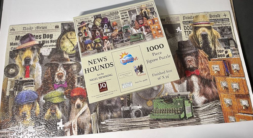 News Hound - SunsOut 🇺🇸 puzzle collectible [Barcode 796780490888] - Main Image 3