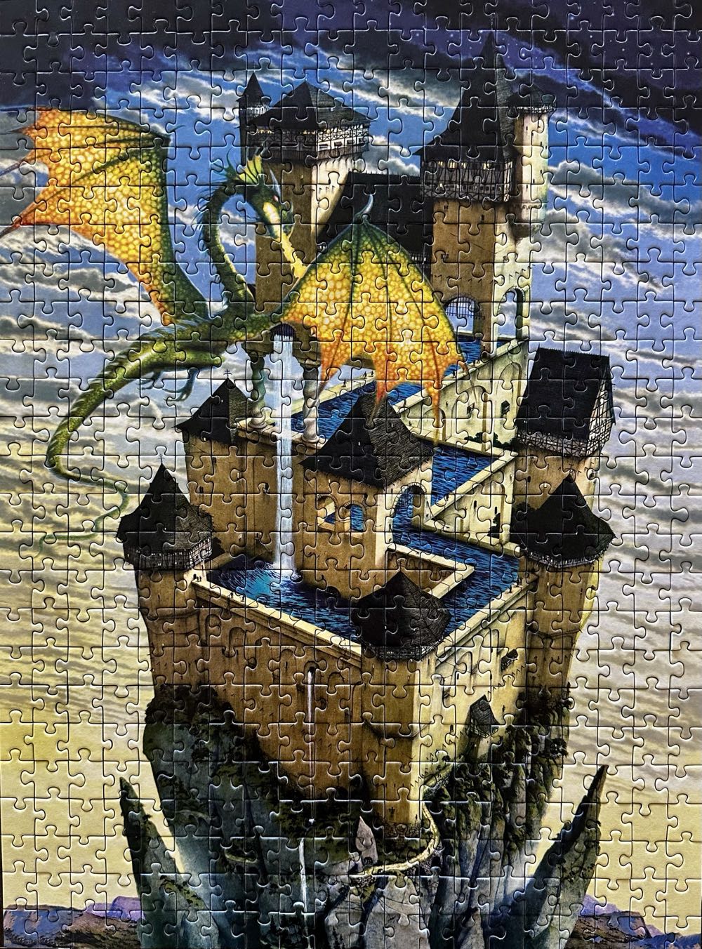 Dragon’s Castle - Ravensburger puzzle collectible [Barcode 4005556144594] - Main Image 2