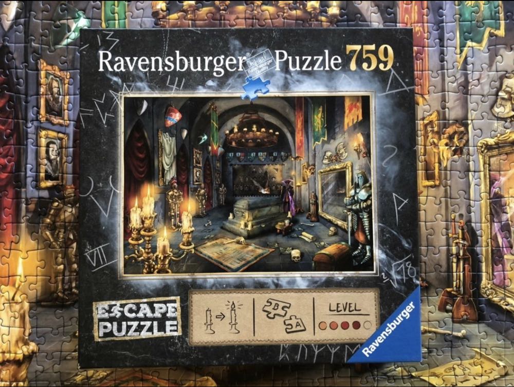 Vampire Escape (C,S) - Ravensburger puzzle collectible - Main Image 2