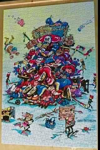 Hockey Fun - Collector’s Puzzle puzzle collectible - Main Image 2