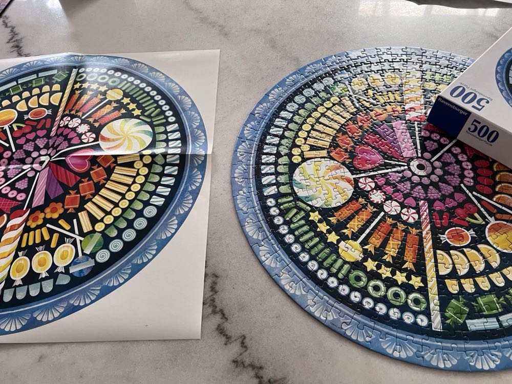 Circle Of Colors Candies - Ravensburger puzzle collectible [Barcode 4005556173501] - Main Image 3