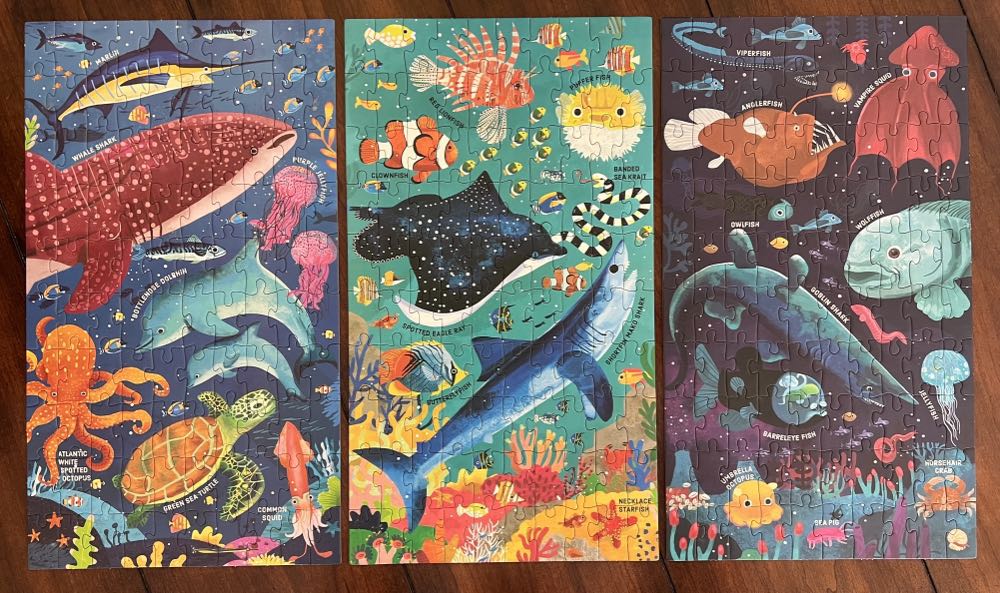 Depths of the oceans triptych - Mudpuppy puzzle collectible [Barcode 9780735372535] - Main Image 2