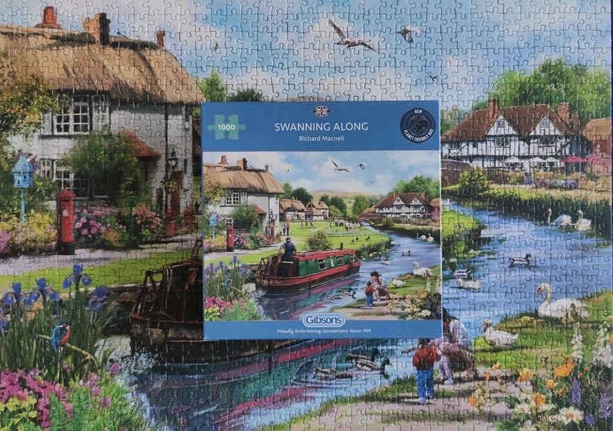 Swanning Along - Gibsons puzzle collectible [Barcode 5314935713481] - Main Image 4