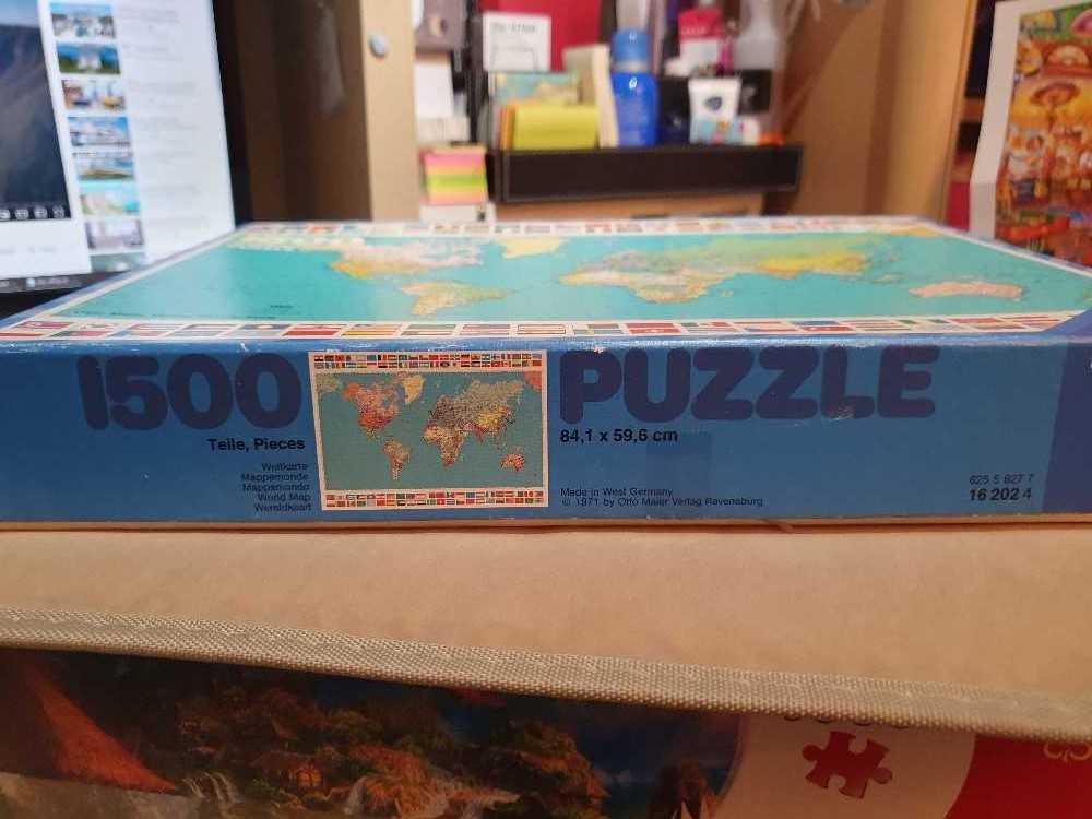 World Map  - Ravensburger puzzle collectible - Main Image 2