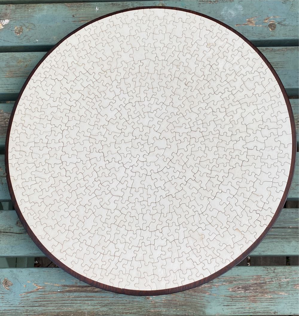 *Snow White Without The Seven Dwarfs - Springbok puzzle collectible - Main Image 3