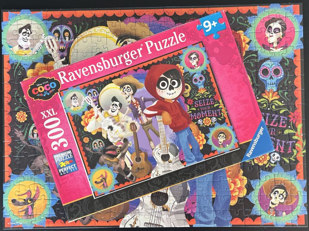 Miguel & Friends - 672, 8/21/24 - Ravensburger puzzle collectible [Barcode 4005556132416] - Main Image 4