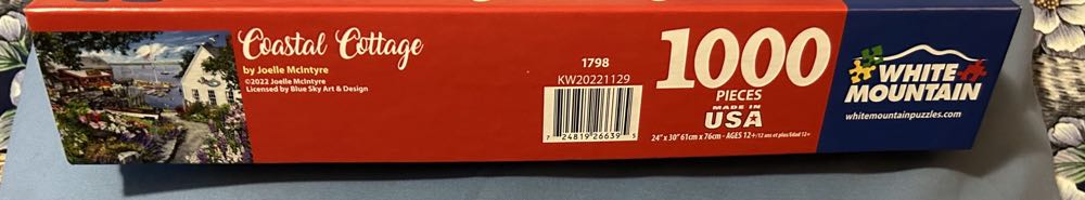 Coastal Cottage - White Mountain puzzle collectible [Barcode 724819266395] - Main Image 3