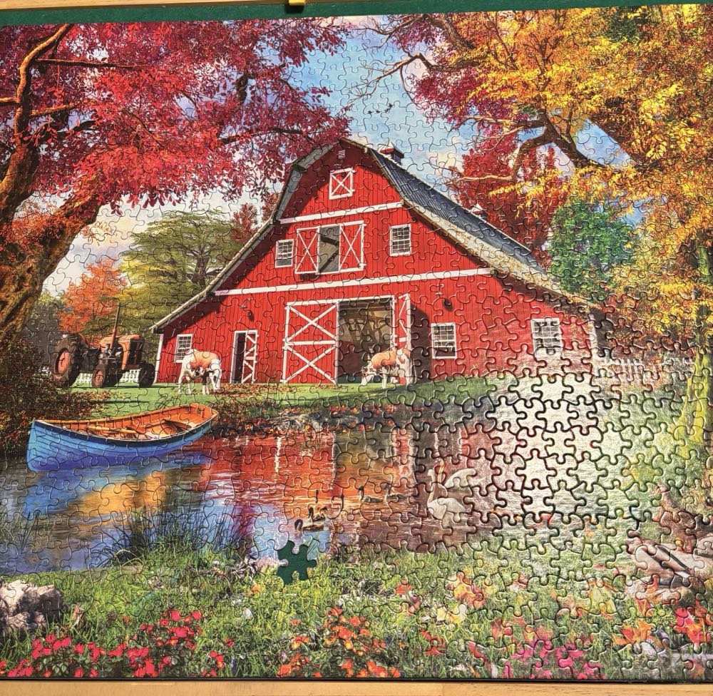 Sunny Barn-selling  - White Mountain puzzle collectible [Barcode 724819264421] - Main Image 4