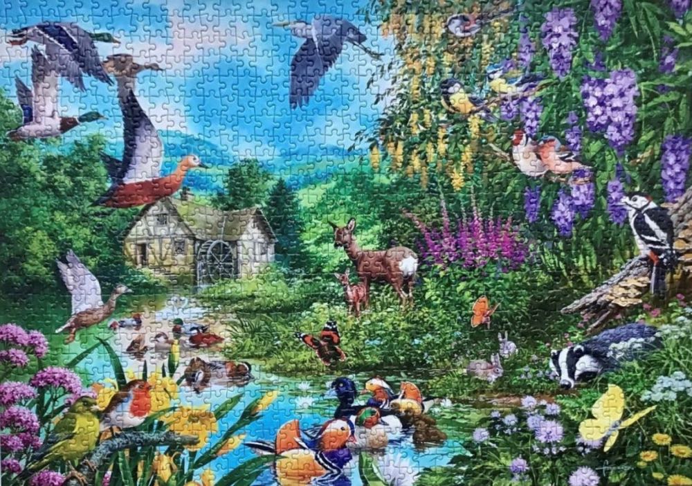 Water’s Edge - Gibsons puzzle collectible [Barcode 5012269061772] - Main Image 3