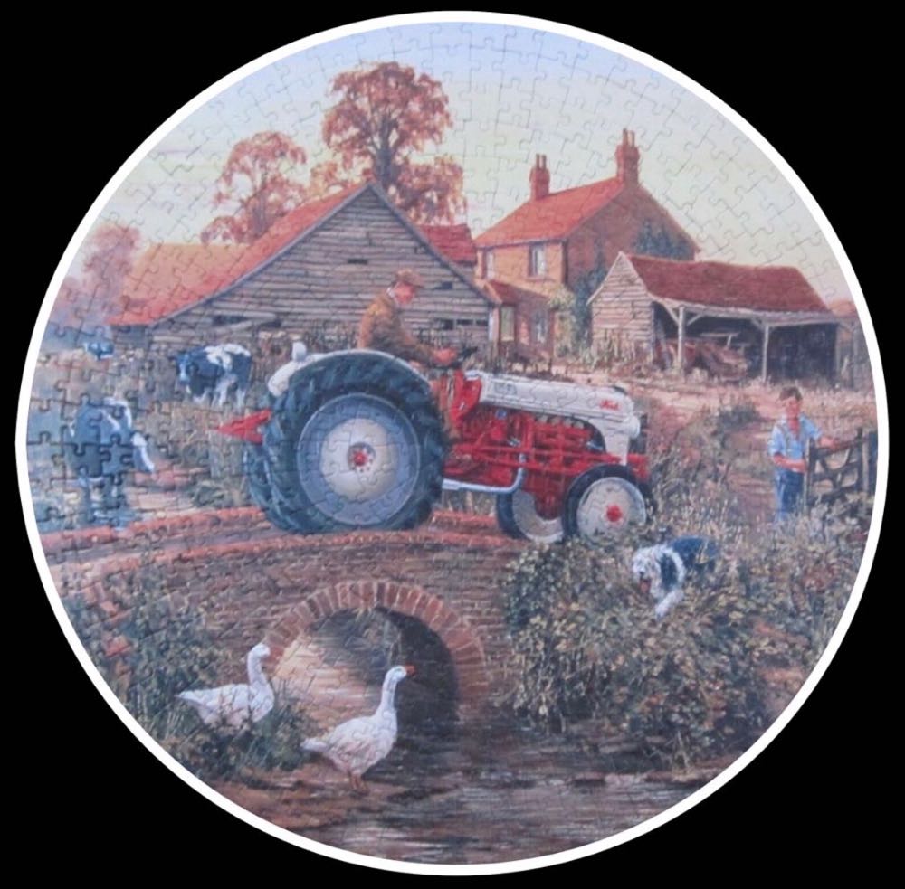 Back from the Fields🔴 - Gibsons puzzle collectible [Barcode 5012269030136] - Main Image 3