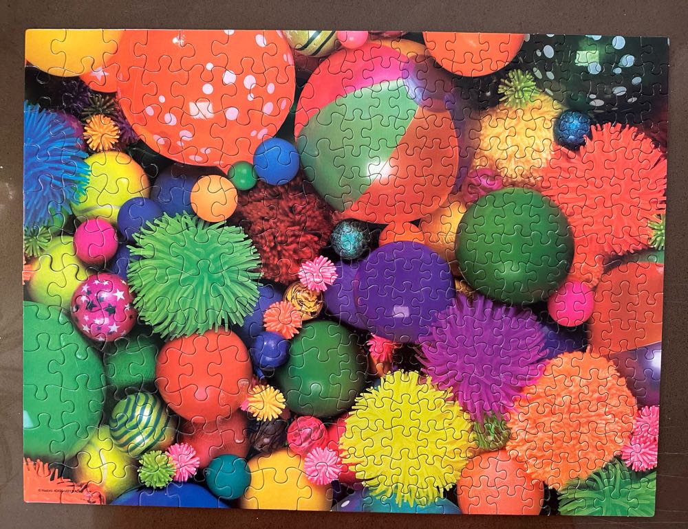 Bouncy Ball Collection - Hasbro puzzle collectible [Barcode 653569410584] - Main Image 2